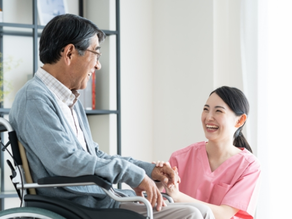 看護助手の画像