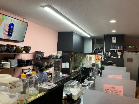 店舗スタッフ(未経験可)【沖縄そば屋さんでのホールおよびキッチン業務】の画像