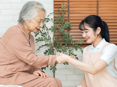 介護職員(無資格可)【通所リハビリ利用者の日常生活支援や送迎】の画像