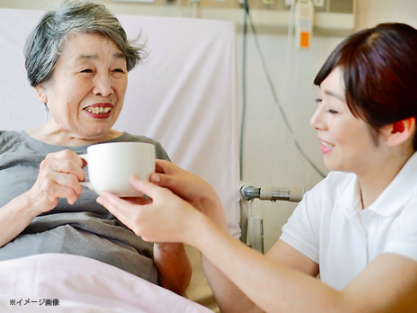 介護士【100床の介護老人保健施設で食事や生活等の介助など】の画像