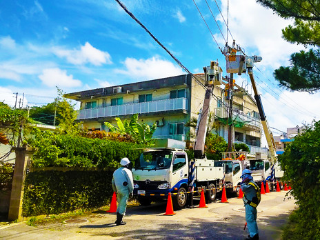 電気工事スタッフ（見習い可）【民間の電柱や電線などの設備建設及び改修工事補佐】の画像