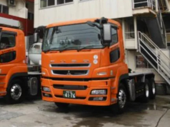 大型トレーラー(3t~14t)運転手の画像