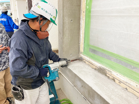 現場作業スタッフ【防音工事現場のアルミサッシや建具の取り付け作業など】の画像