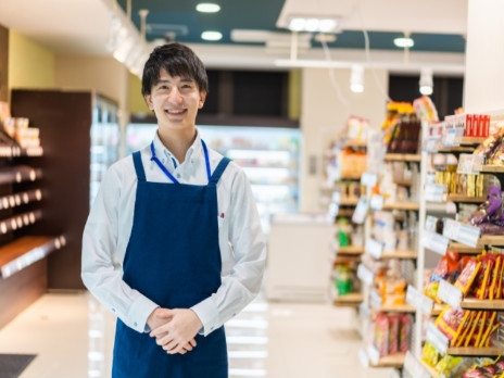 レジ・品出しスタッフ【食品スーパーにて夜間に行うレジ打ちや袋詰め及び品出しなど】の画像