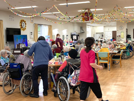 介護職員【ホーム入居者の介護や見守りなど】の画像