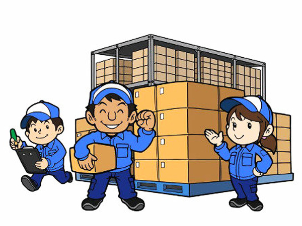 常温倉庫内の作業スタッフの画像