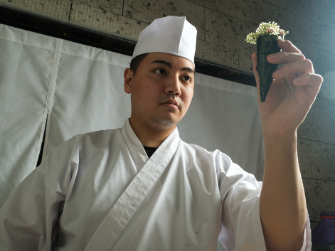 調理補助スタッフ【沖縄の食材を使用した江戸前寿司の調理補助など】の画像