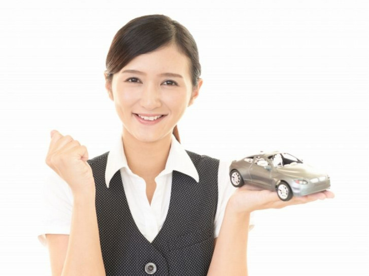 レンタカースタッフ(未経験可)【レンタカーの洗車や清掃及び送迎など】の画像