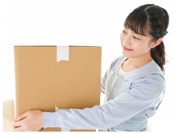 仕分け・出荷スタッフの画像