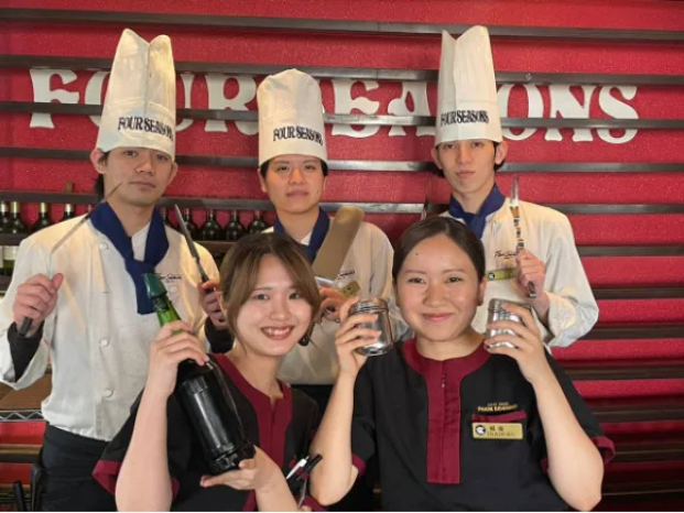 鉄板焼きステーキハウスの調理スタッフの画像