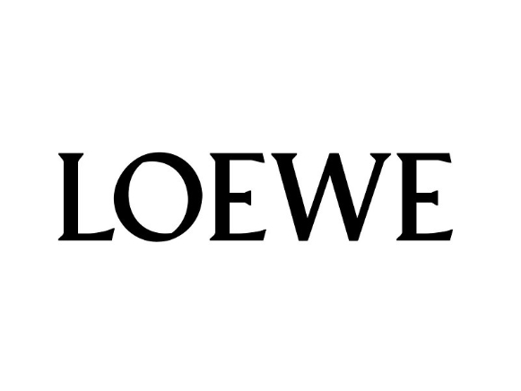 ＜LOEWE ロエベ＞販売スタッフ【バッグやウェアの接客販売】の画像