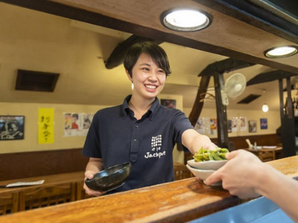 ホールスタッフ【BBQ居酒屋でのご案内や注文取りなど】の画像