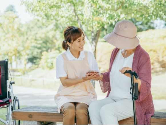 介護スタッフ【グループホームでの介助および利用者とのコミュニケーション等】の画像