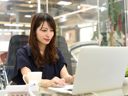 事務職【経理業務を中心に総務業務や書類校正など】の画像