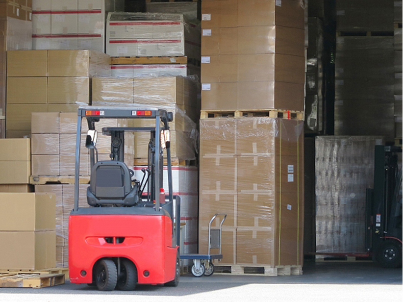 (未経験可)倉庫スタッフ【トラックからの荷下ろしや積込みおよび保管業務】の画像