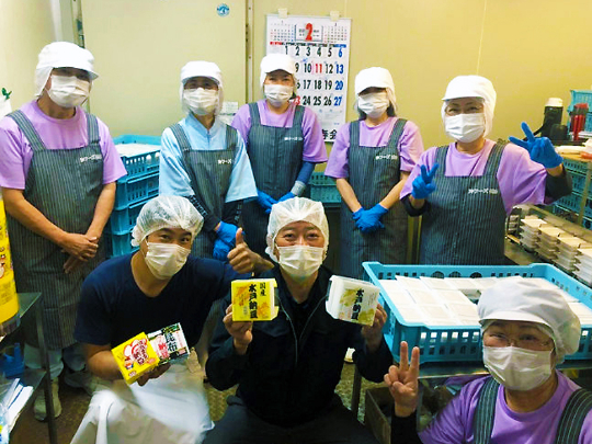 納豆製造スタッフの画像